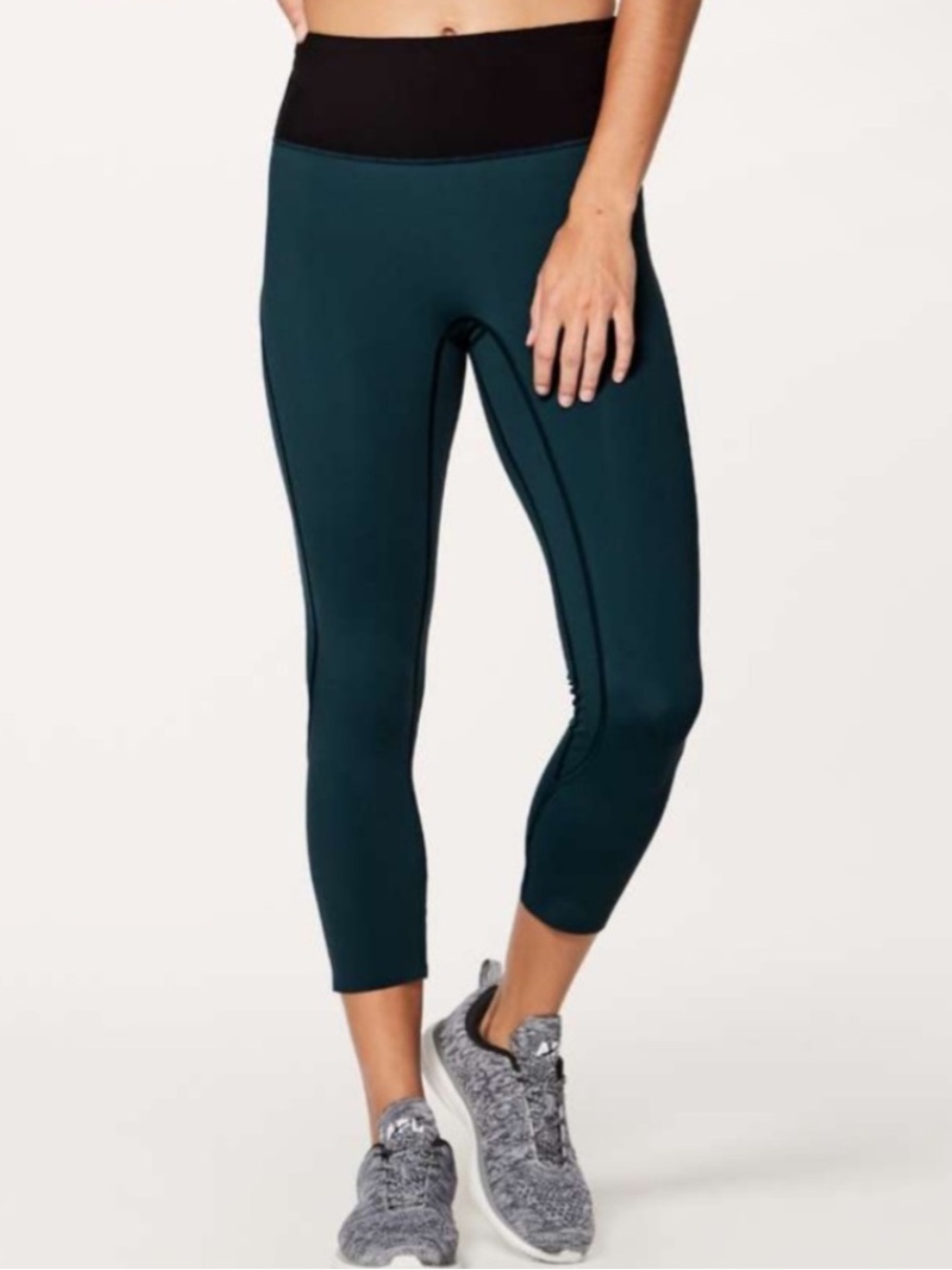 Lululemon Run The Day Crop (17" inseam) Leggings Submarine (Teal) & Black 10